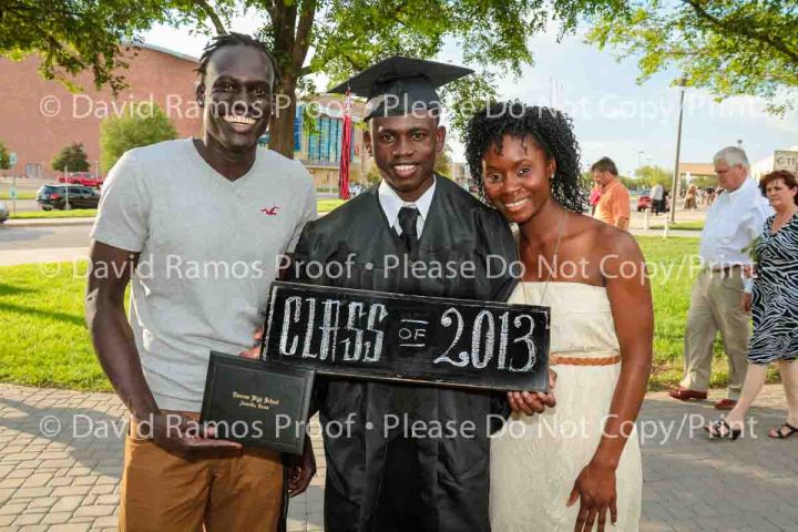 Grad13-Web Proof-8866
