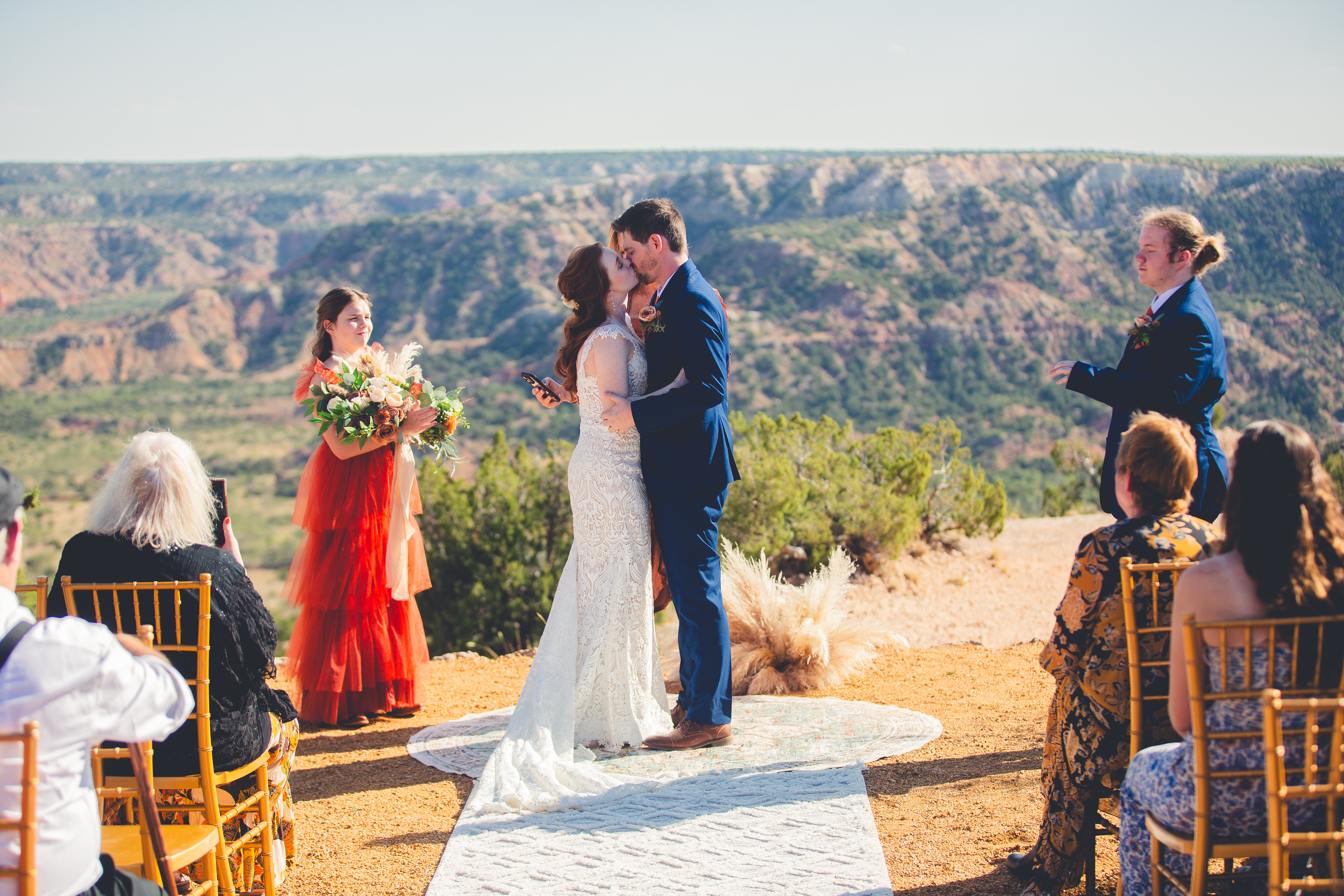 amarillo wedding photographer Dave Ramos photography palo duro canyon wedding doves rest cabin