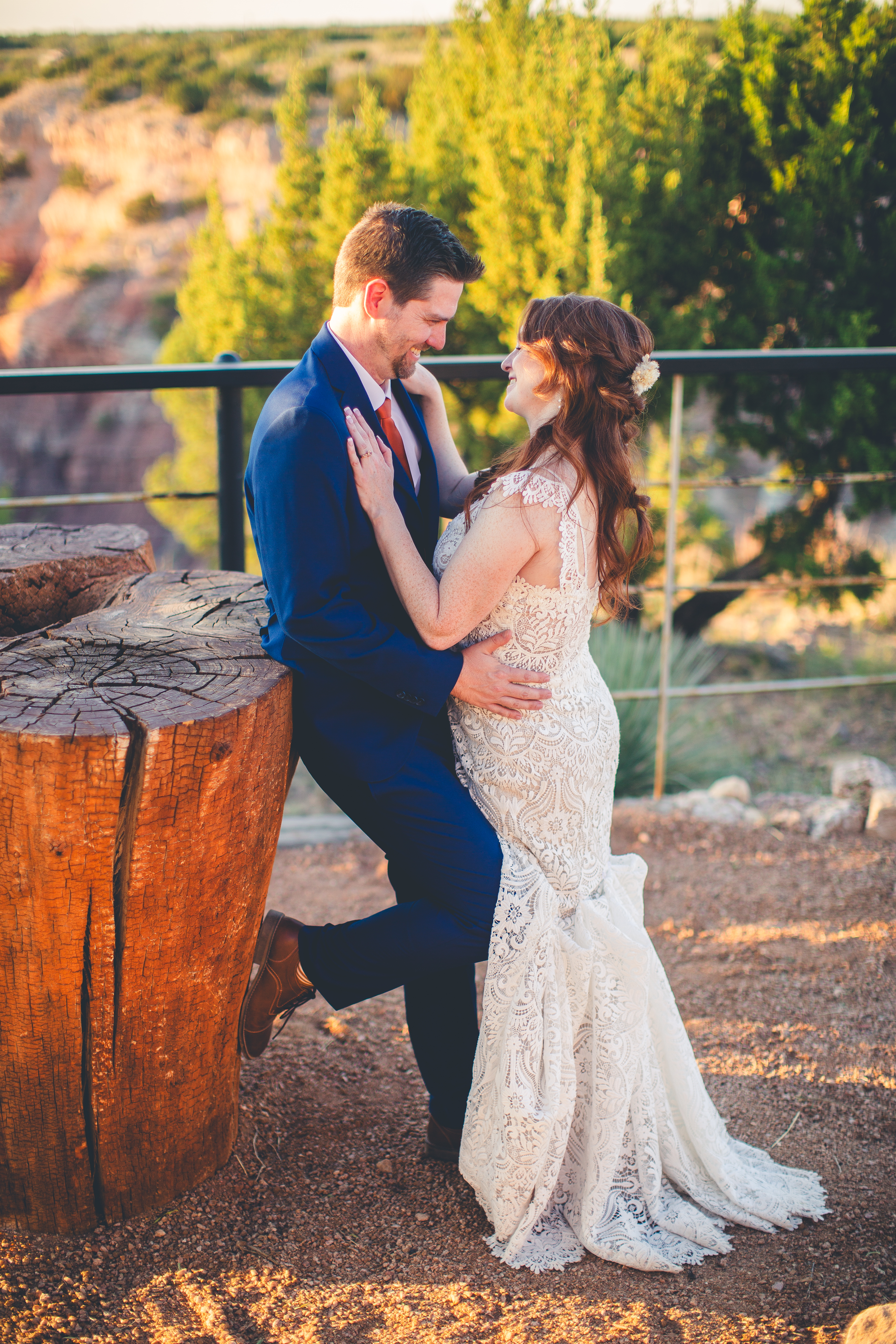 amarillo wedding photographer Dave Ramos photography palo duro canyon wedding doves rest cabin