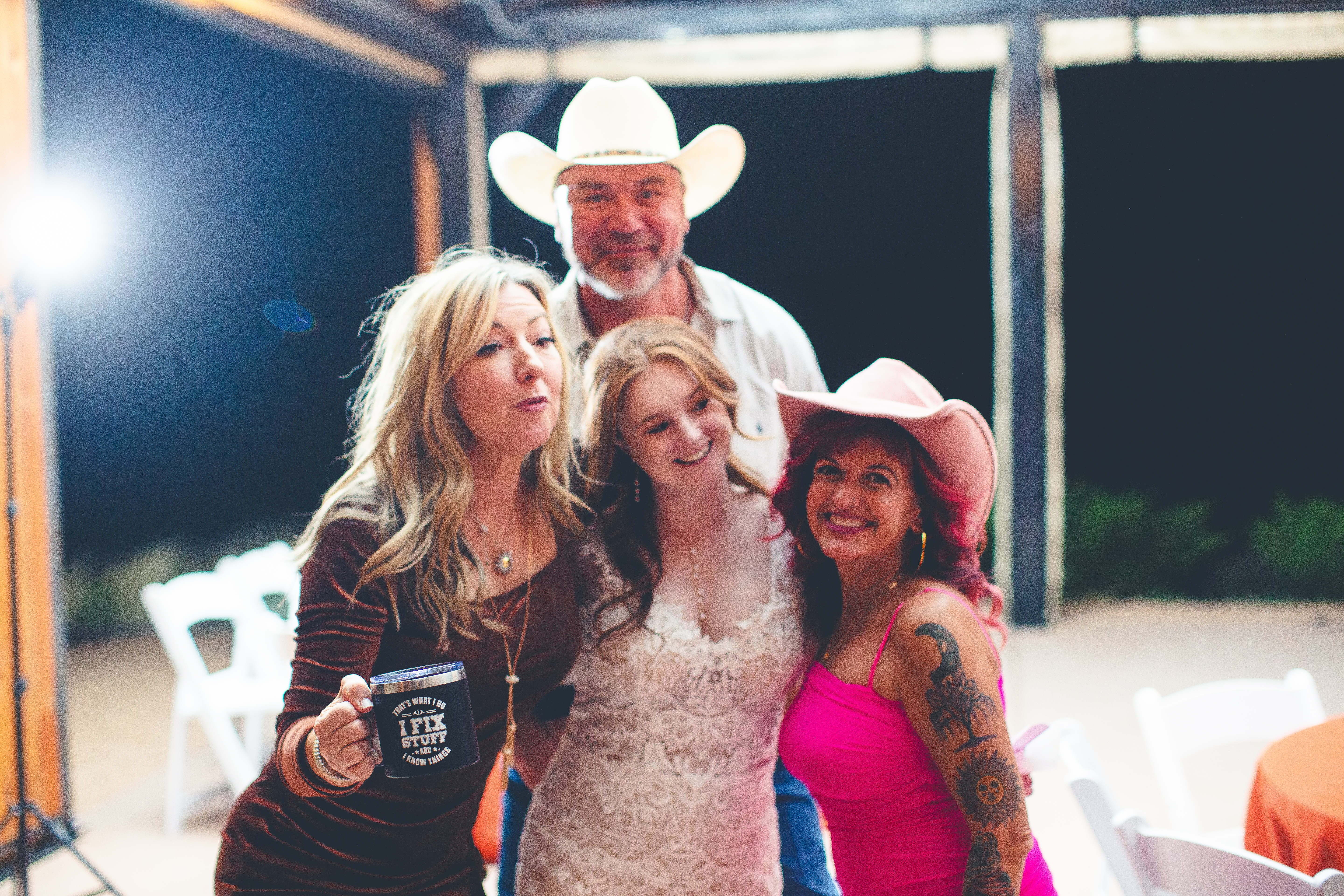 amarillo wedding photographer Dave Ramos photography palo duro canyon wedding doves rest cabin